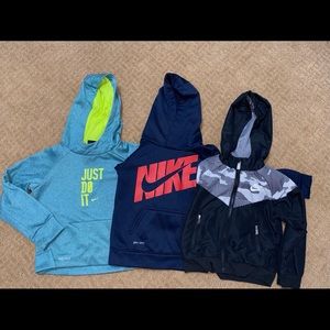 Nike sweater bundle